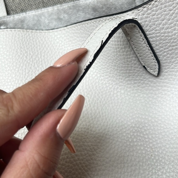 🤍 Victoria Secret White Tote bag 🤍 - Picture 9 of 17